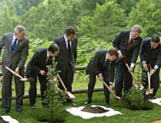 Los presidentes de los países más ricos del mundo buscaron dar una imagen de mayor compromiso con el medio ambiente. 