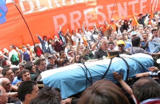Los restos de Perón fueron trasladados en el 2006 a San Vicente, luego de ser profanados en la tumba de la Chacarita.