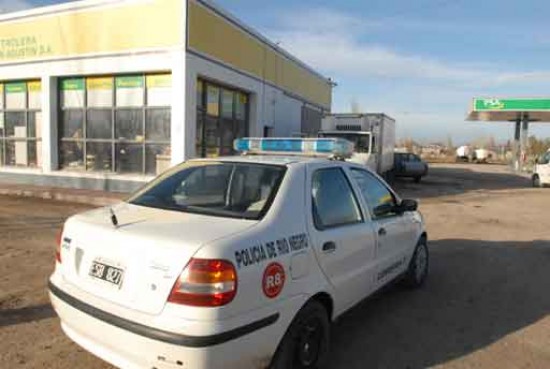 Foto de la petrolera San Agustín de Roca, donde se produjo el robo comando. Foto de César Izza.