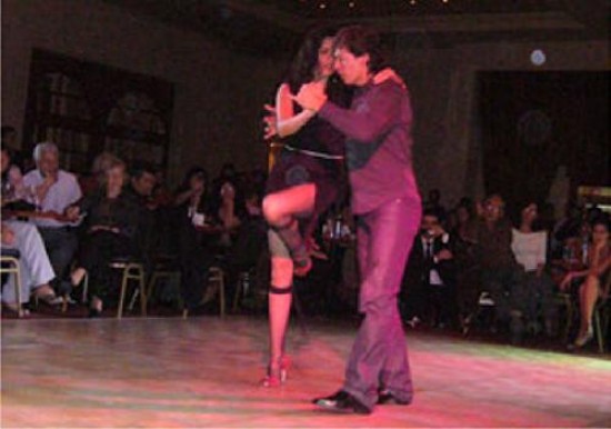 Del campeonato de tango de saln participaron alrededor de 35 parejas de diferentes localidades de la regin.