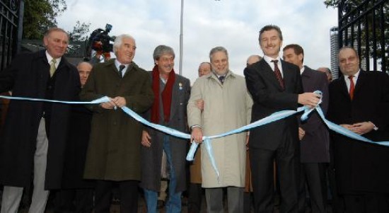 El tradicional corte de cintas reunió a los cuatro titulares de las entidades ruralistas y a Macri.