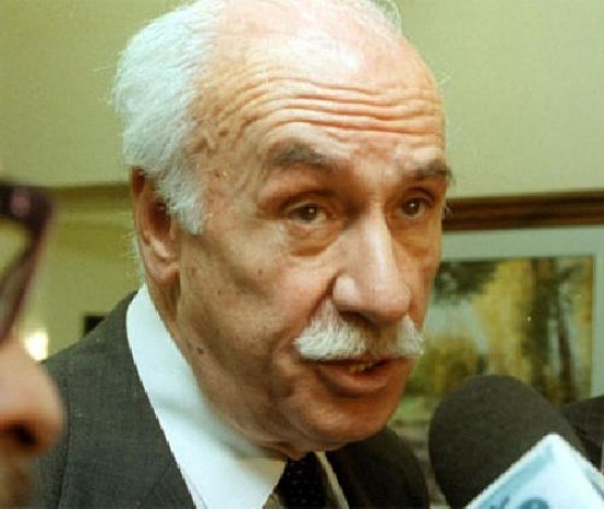 El ex gobernador, internado en Buenos Aires.