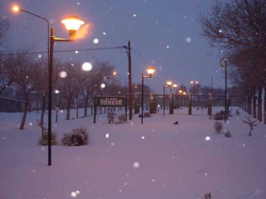 Primeras imágenes de la localidad de Jacobacci bajo la nieve. Foto: José Mellado.