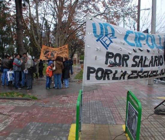 La conducción central de Unter participó de la radio abierta realizada en Cipolletti.