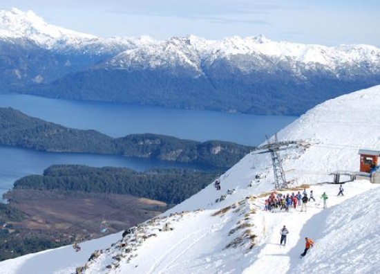 Una nueva nevada en el Bayo es siempre bienveni-da por los turistas.