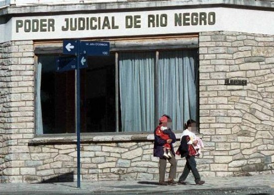 El hecho ocurrió en la zona rural de El Bolsón y el juicio comenzó a desarrollarse en los Tribunales de Bariloche.
