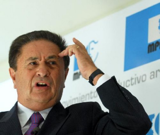 Duhalde reapareció con críticas de suma dureza hacia Kirchner.