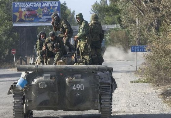 Los tanques rusos controlan vas estratgicas de Georgia.