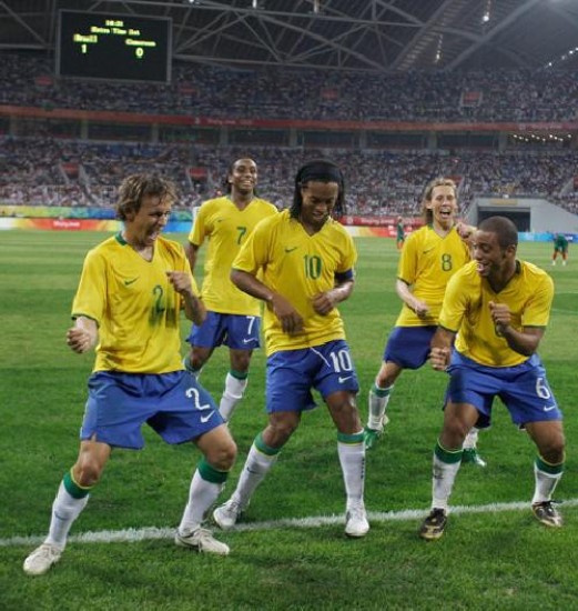 La imagen lo dice todo. Brasil es msica, color y ftbol.