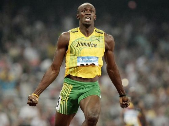 Otro de los momentos cumbres de Pekín 2008. Usain gana los 200 metros y vuelve a confirmar que es el hombre más rápido del planeta. Usain Bolt explota en un festejo que se volvió descontrolado.