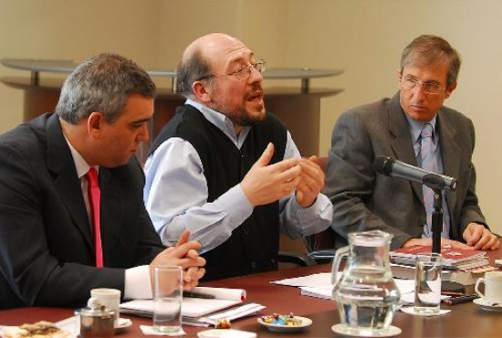 Fabián Quetglas, que es un consultor particular que asesora a varias provincias argentinas, expuso ante diputados.