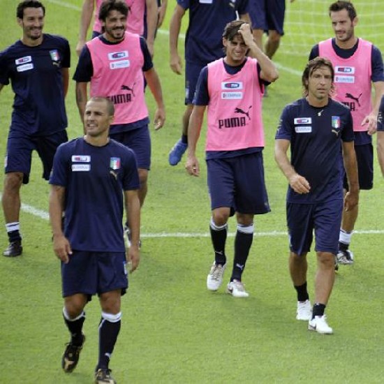 Cannavaro y Pirlo, lderes del equipo que vuelve a dirigir Lippi.