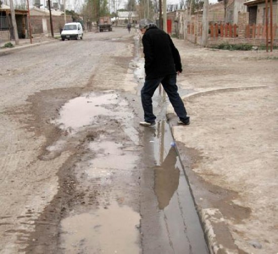 Los vecinos no aguantan ms los malos olores y temen por su salud.