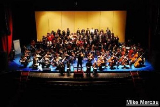 Es la segunda vez consecutiva que la formación orquestal neuquina abre el festival musical en la ciudad cordillerana. 