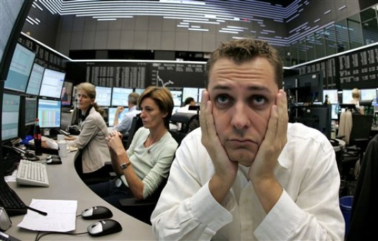 La Bolsa de Frncfort, principal plaza burstil de la zona euro caa 7,41% poco ms de una hora despus de la apertura. FOTO: AP