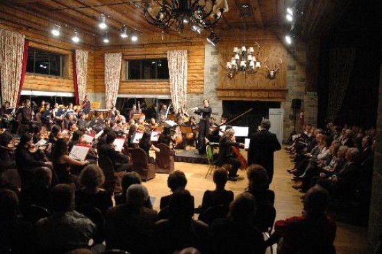 Por segundo ao consecutivo, la Orquesta Sinfnica de Neuqun, dirigida por Andrs Tolcachir, abre la semana musical 