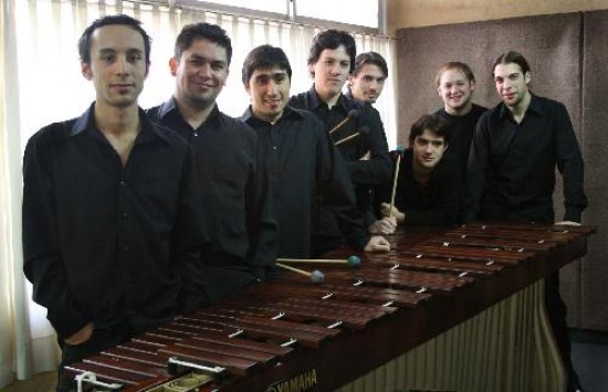 El Ensamble de Percusión de Fundación Cultural Patagonia dará el concierto de las 22, de hoy, día de apertura. 