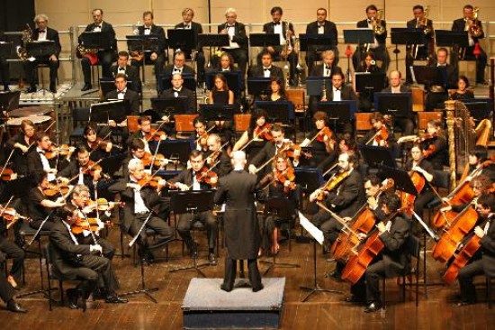La Orquesta Sinfónica de la Universidad de Cuyo toca en la Iglesia Catedral hoy a las 13. 