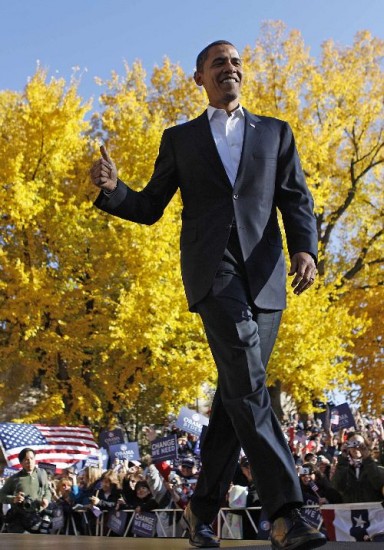 Obama sigue recibiendo elogios por sus cualidades dramticas como candidato. 
