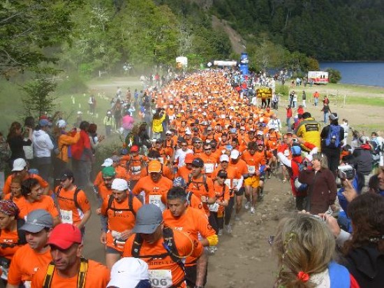 La competencia comenzó en lago Espejo. Hubo una competitiva y otra recreativa de 15 kilómetros. 