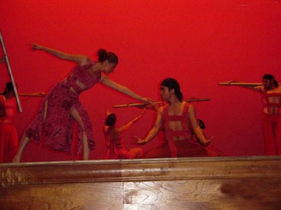 El Ballet Contratiempos interpretar obras clsicas, tango y flamenco. 