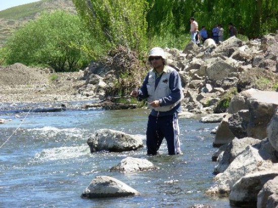 Los amantes de la pesca tienen en el norte neuquino otra opcin. 