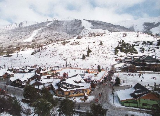 El Ejecutivo de Bariloche contina sin definir la regularizacin del cobro de tasas en el complejo invernal. 