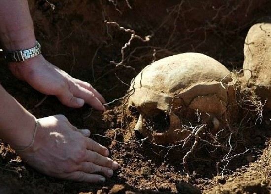 Los familiares de las vctimas han realizado exhumaciones al margen de las decisiones judiciales. 