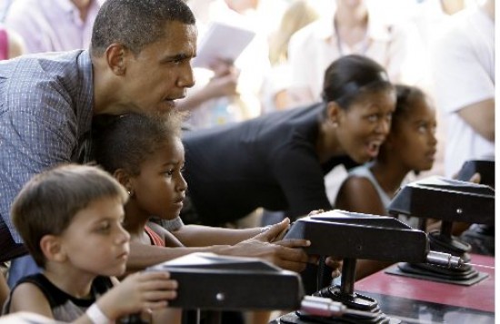 Tras dos años de intensa campaña electoral, Obama quiere recuperar ahora, en algo, el tiempo con sus hijas. 
