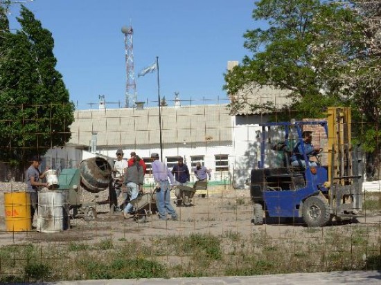 La ampliacin de la escuela terminar en abril del prximo ao. 