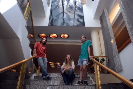 Nicanor Aroz, Isabel Pea y Pablo Rosales son los ganadores del concurso y expondrn sus obras en el Hotel Panamericano. 