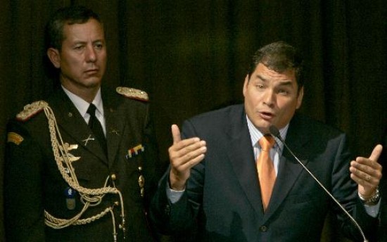 Rafael Correa ajust cuentas con acreedores y tension la relacin con Brasil. Culp a gobiernos anteriores que endeudaron a Ecuador. 