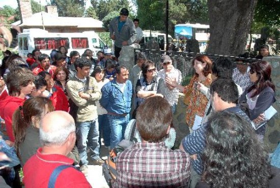 La protesta exigi soluciones para que la falta de pago no se extienda. 