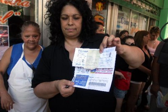 Muchos vecinos de Buenos Aires salieron a reclamar por los trastornos que ocasionaron los cortes. 
