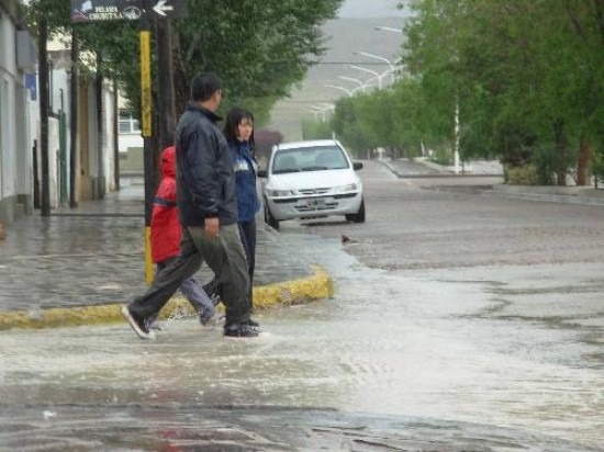 Hace meses que las localidades de la Lnea Sur rionegrina no reciban un aguacero tan importante. 