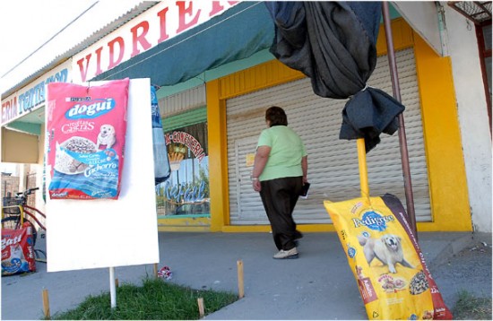 El frente del comercio donde ocurri el hecho. (Foto: Agencia Neuqun).