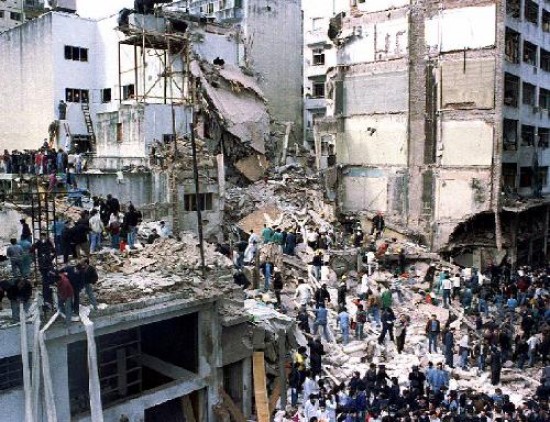 El ataque a la mutual juda en 1994 dej 85 vctimas fatales. 