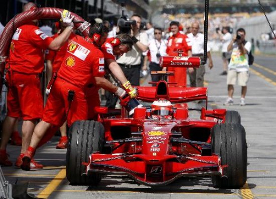 Ferrari y Toyota sern los primeros en rodar. 