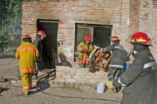 Tragedia en Ao Nuevo: los restos de Santiago y Milagros fueron entregados a su abuela. 