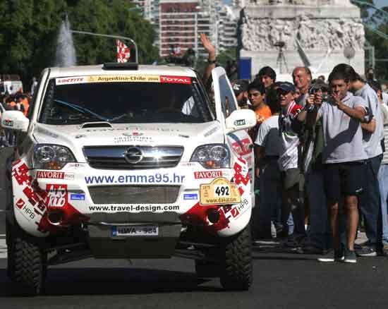 COMIENZO DE LA 1ERA. ETAPA DEL RALLY DAKAR 2009. (FOTO: DYN)