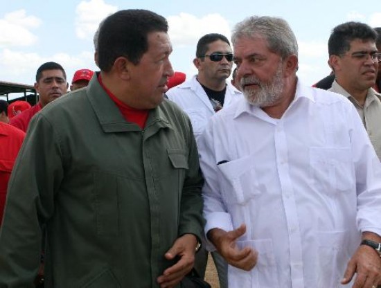 El presidente venezolano estuvo ayer con Lula. El 15 del prximo mes los venezolanos debern acudir a las urnas. 
