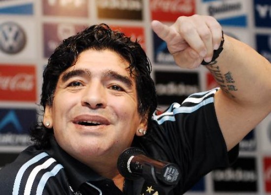 Maradona volvi de Europa y habl de todo. 
