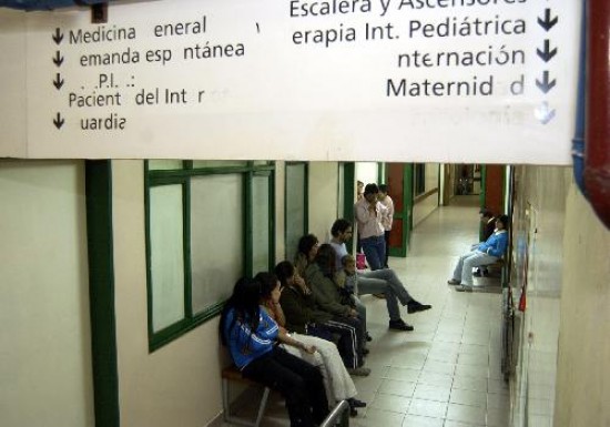 En el 2009 al sistema de salud le tocar atender dos frentes: el reclamo salarial y la necesidad de equipar los nuevos hospitales. 