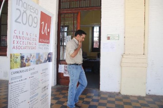 En Viedma, Regina y Bariloche comenzarn los primeros cursos de la Universidad Nacional de Ro Negro. 