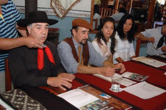 Con una conferencia de prensa, el Centro Tradicionalista Huiliches hizo el lanzamiento de la fiesta. 