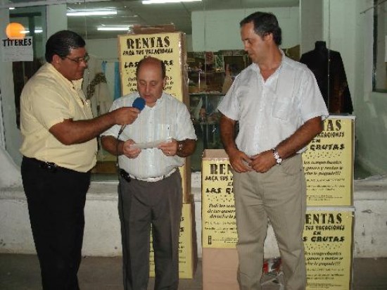 Rentas recurri a los premios para que los veraneantes cooperaran. 