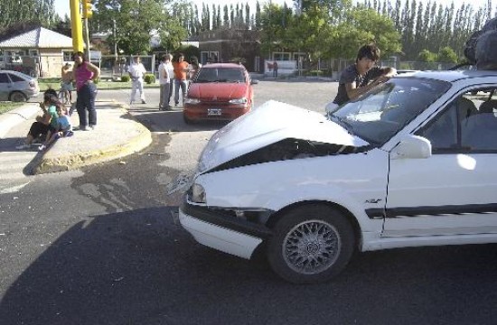 El accidente fue en el cruce de la 22 con San Antonio. 