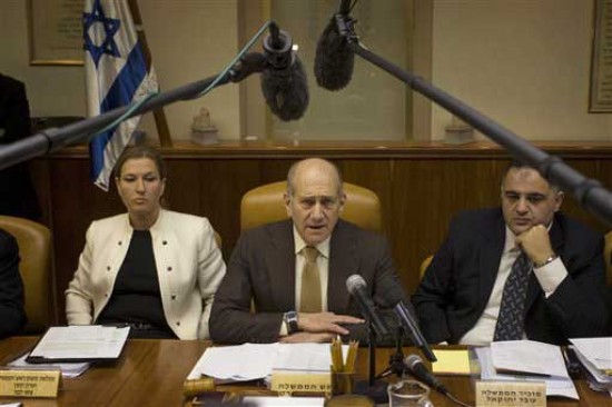 Olmert realizó declaraciones a la prensa (Foto AP).