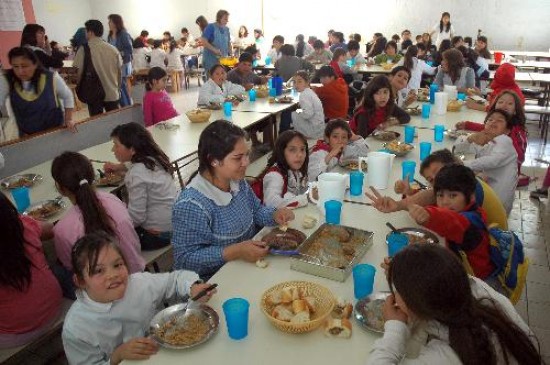 Un total de 90.675 alumnos sern asistidos en los comedores escolares por los municipios. 