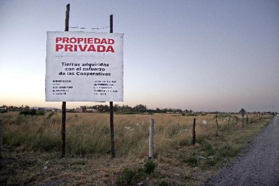 La Cooperativa Esperanza tendr apoyo del gobierno cipoleo para comprar tierras y construir casas. 